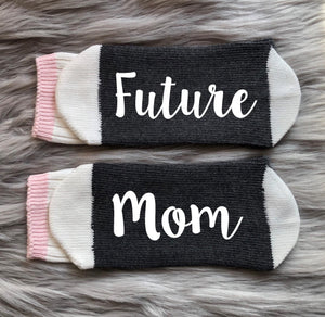 Mom est 2020 Socks